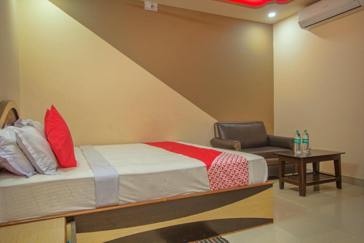 Отель Oyo 29778 Panchadeep Bhawan Falakata Экстерьер фото